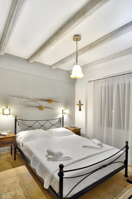 Niriides Luxury Apartments Sívota Esterno foto